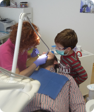 Pri prvej návšteve u stomatológa nemusí ísť o ošetrenie.